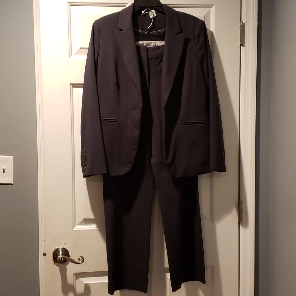 Liz Claiborne Woman's Suit - jacket and pants